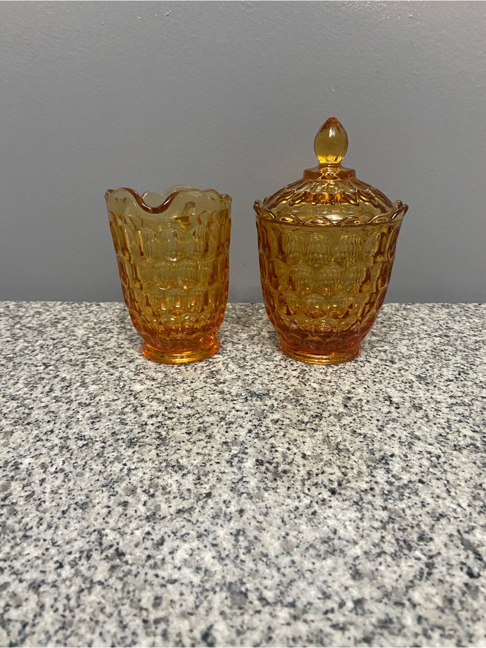 VTG 1960s FENTON Colonial Thumbprint Amber Glass Creamer Covered Sugar Bowl Set - Picture 5 of 12